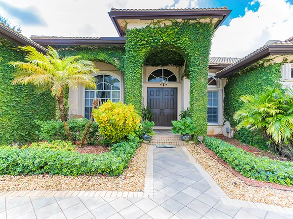 14908 SW 39th St, Fort Lauderdale, FL 33331