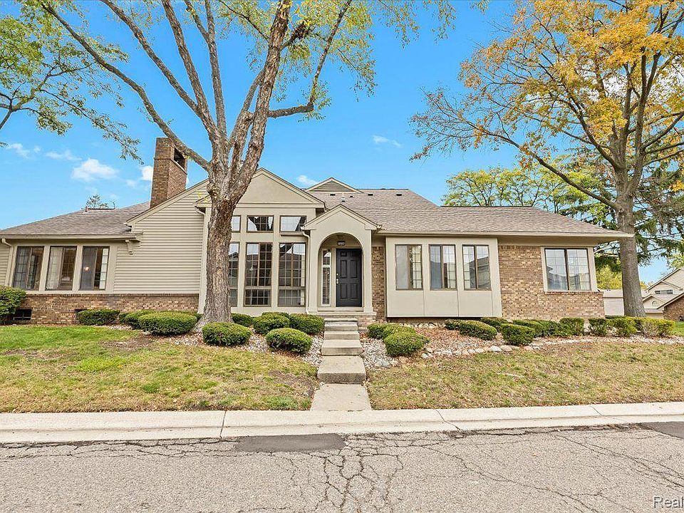 1st image of 7254 Creeks Bend Ct