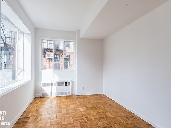 4th image of 13 W 12th St #12A