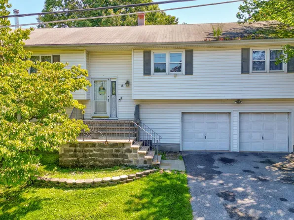 8 Pine Street, Middletown, NY 10940