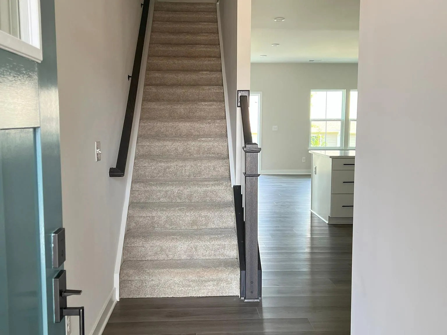 130 Salt Lake Ln — Photo 3