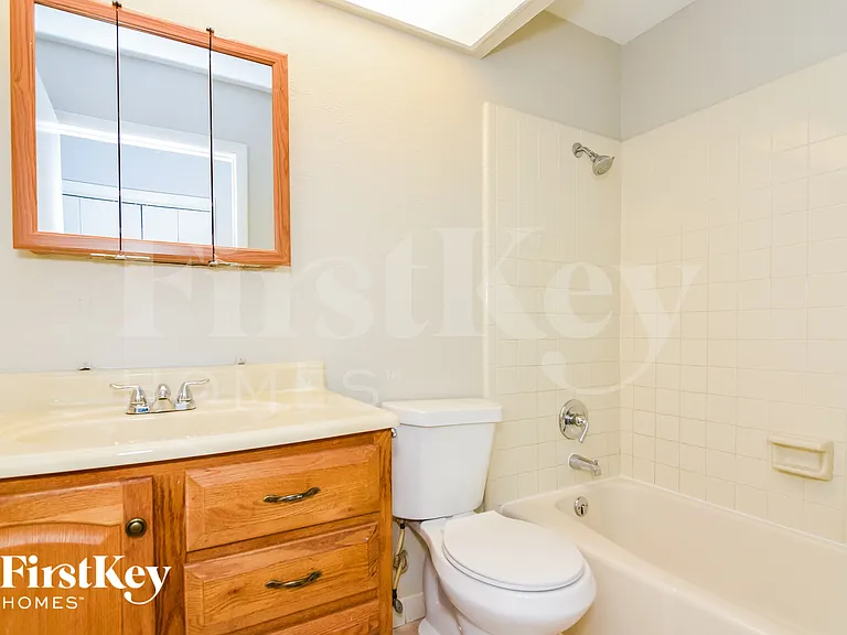 5017 Kingswood Dr — Photo 13