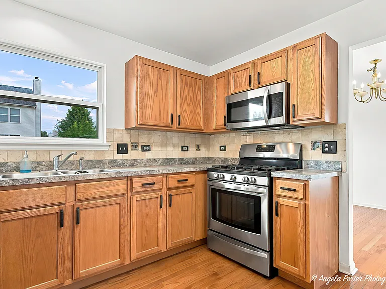 10570 Wing Pointe Dr — Photo 9