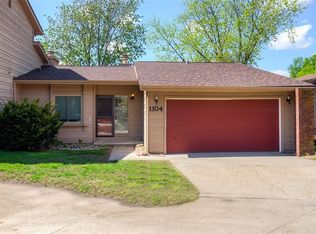 1104 Woodland Park Dr, West Des Moines, IA 50266