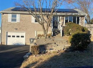 193 Salem Ave, Cranston, RI 02920