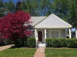 425 N Campbell Rd, Royal Oak, MI 48067