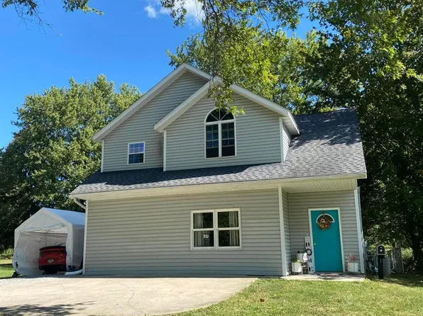 317 N Walnut St, Lamoni, IA 50140
