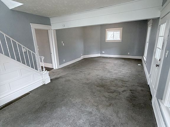 3rd image of 152 N Portage Path