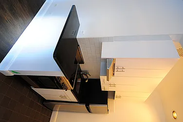 Rented by Metropolis Real Estate of Manhattan