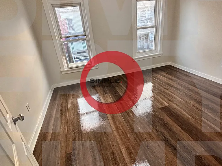 1146 Locust St — Photo 11