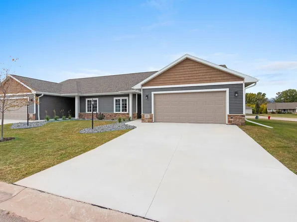 3841 Shore Crest Ln #12, Green Bay, WI 54311