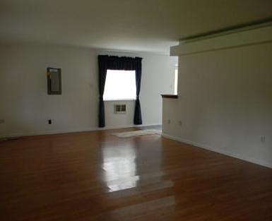 3rd image of 13967 Chinook Cir NW
