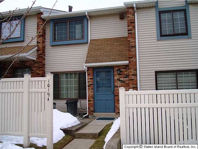 1st image of 1019 Rockland Ave