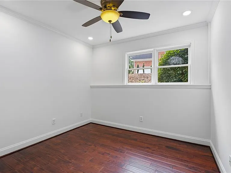 730 Rose Creek Cir — Photo 47