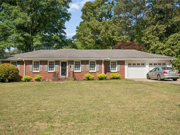 240 Gilbert Rd, Fayetteville, GA 30214