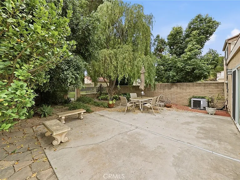 62 Willow Tree Ln — Photo 27