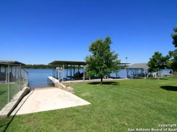 716 County Road 136A, Kingsland, TX 78639