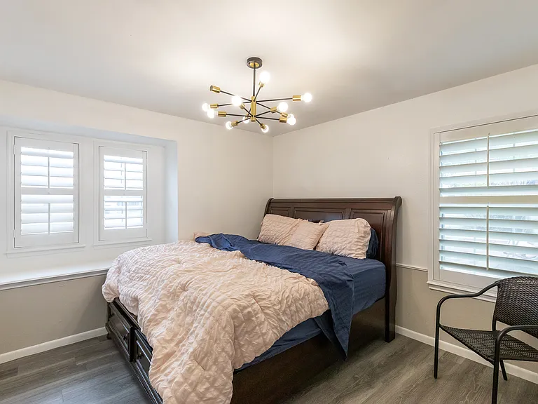 857 Chaucer Dr — Photo 24