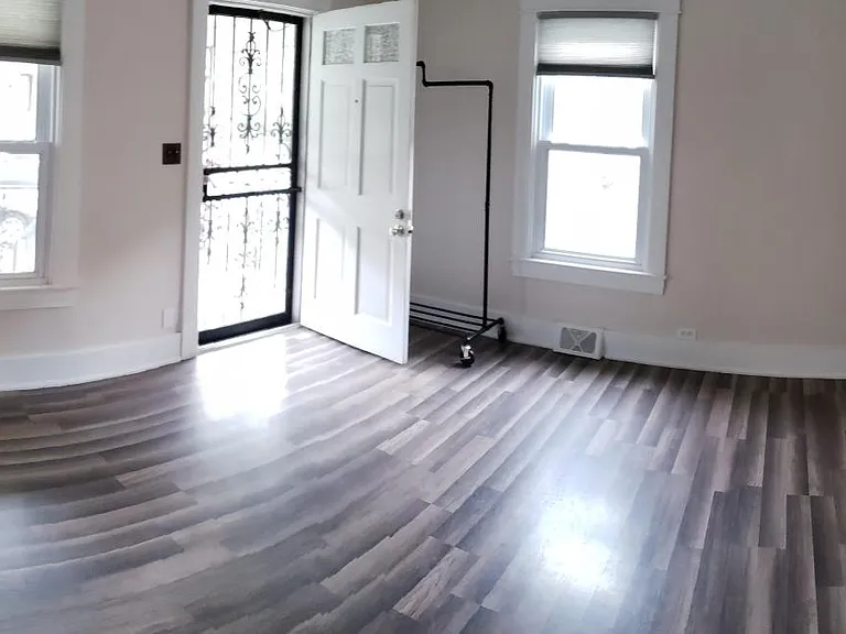 506 E Brandeis Ave — Photo 14