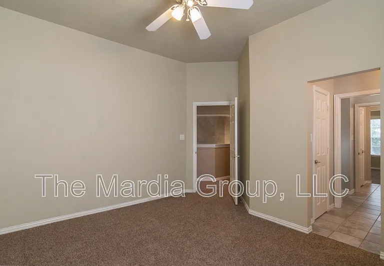5403 Exeter Dr — Photo 28