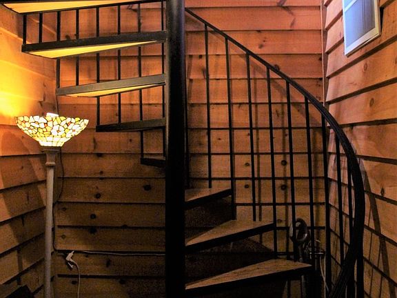 Access to upstairs and down