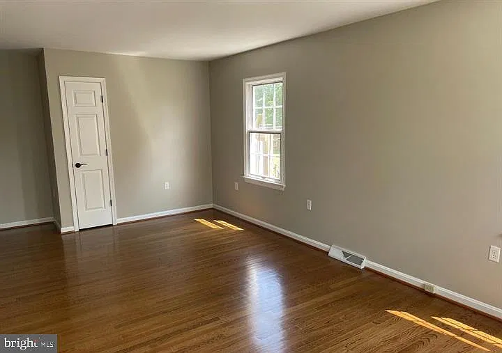 3 bed, 1544 sqft, $2,100 — Photo 3