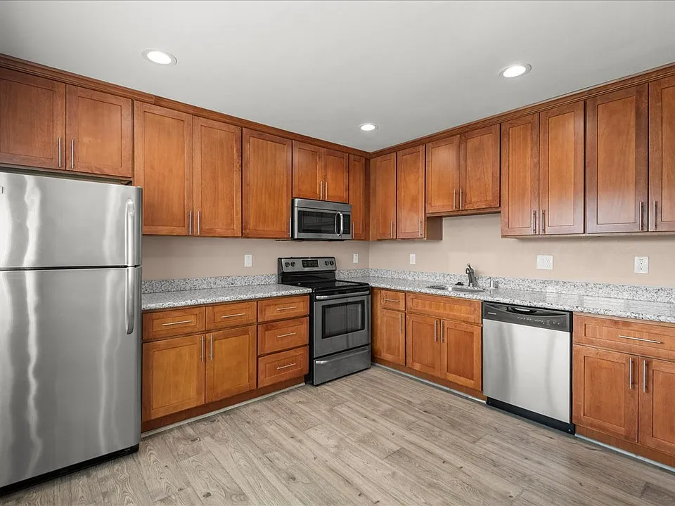 341 Castro St #5