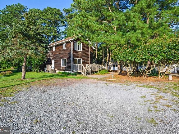 2nd image of 961 Hawksbill St #1 & 2