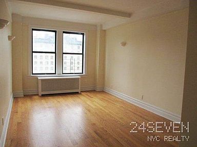 5 W th St Apt 12b New York Ny Zillow