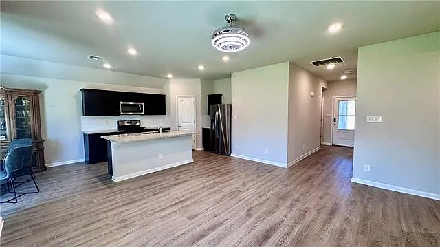 44074 Covington Rdg — Photo 2