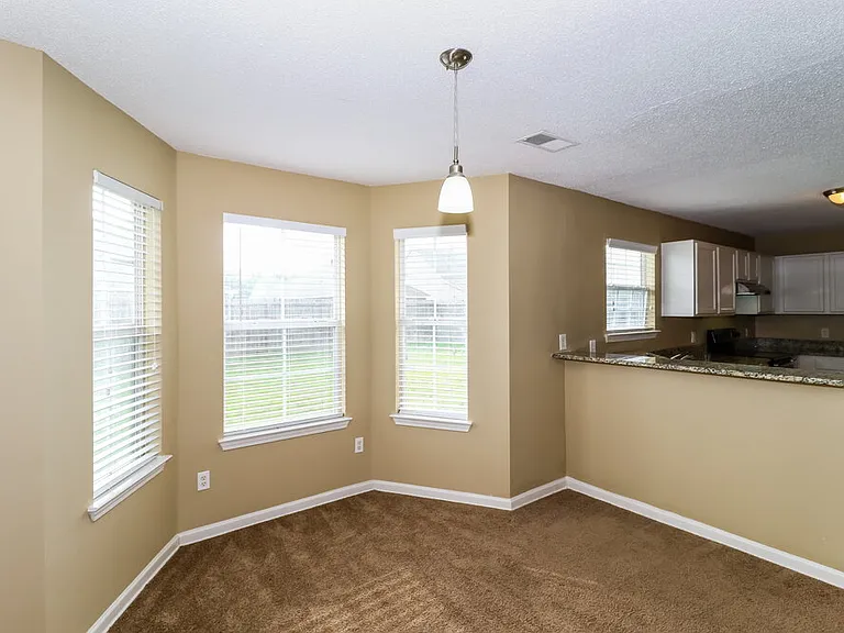 4551 Blue River Dr — Photo 8