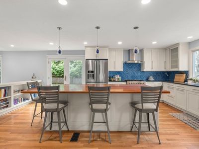 5 Derby St, Newton, MA, 02465
