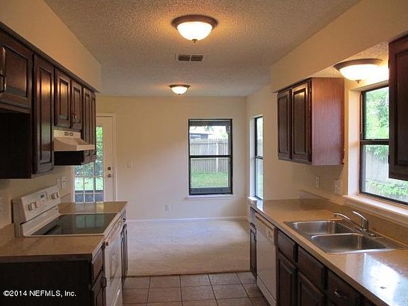 4th image of 2262 Wahine Dr E