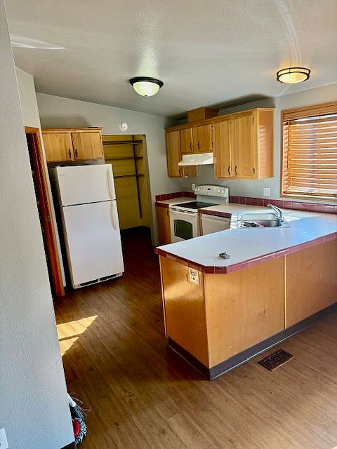1st image of 50 W Sentry Dr