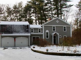 29 Canton Rd, West Simsbury, CT 06092