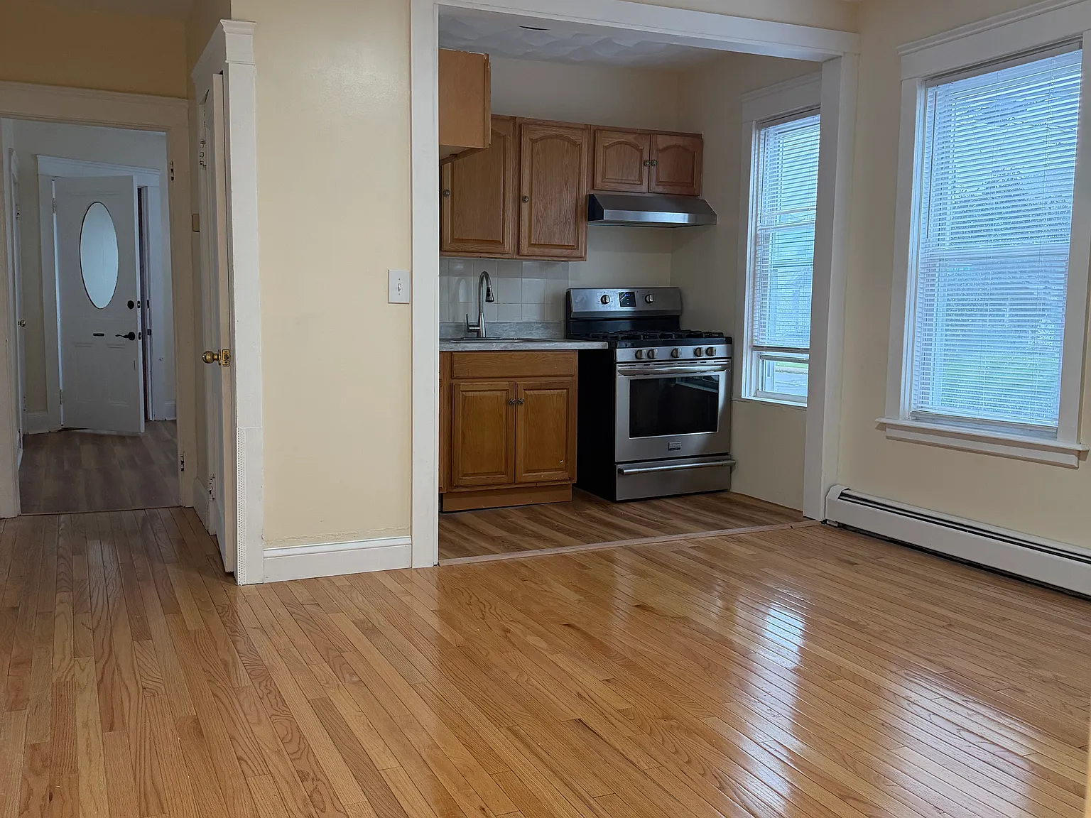 34 Tweed St — Photo 1