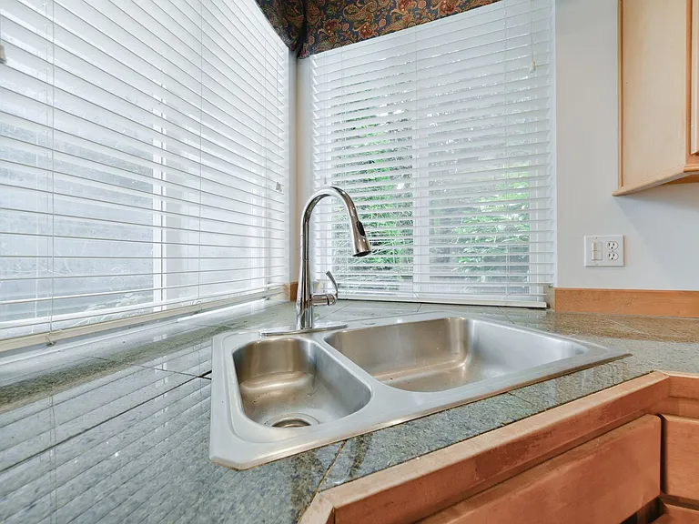 8428 NE 147th Pl — Photo 19