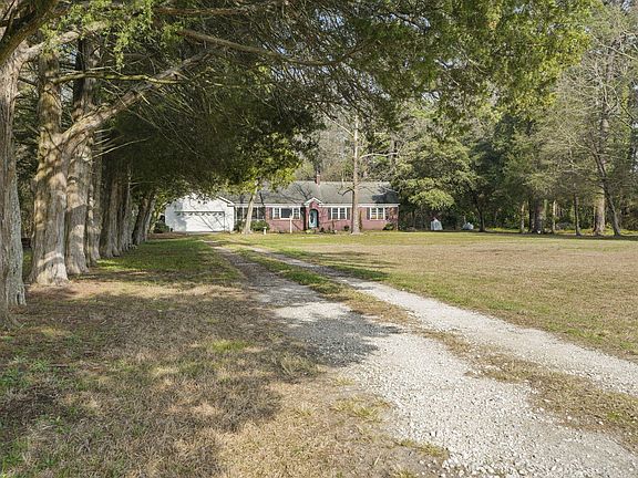 3rd image of 2407 Old State Rd