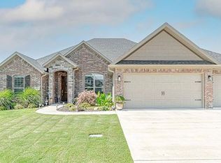 723 Malbec Rd, Springdale, AR 72762