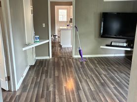 1316 Quarry Ave NW, Grand Rapids, MI