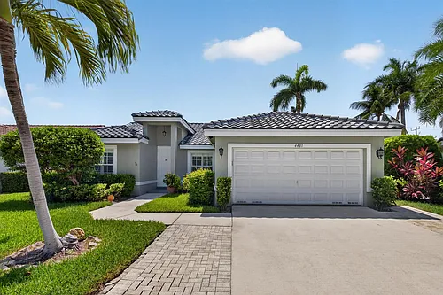 4481 NW 20th Ave Photo 1