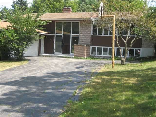 1st image of 100 Fox Chapel Dr