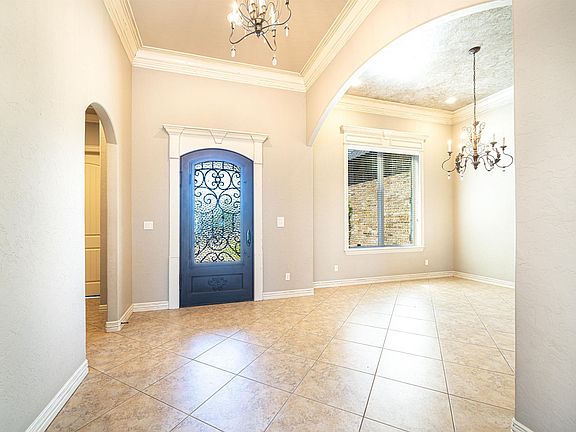4th image of 141 Circle Club Ln