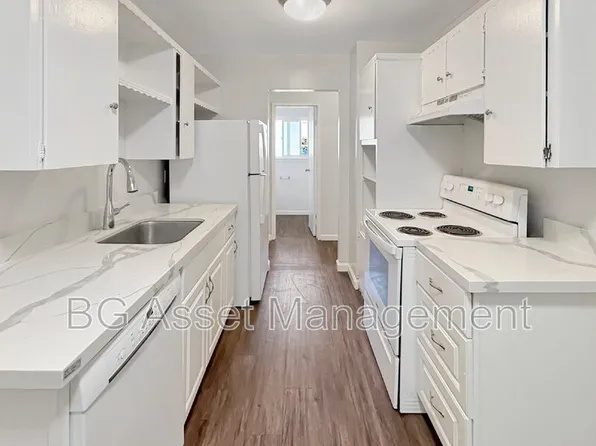 1938 Ethan Way, Sacramento, CA