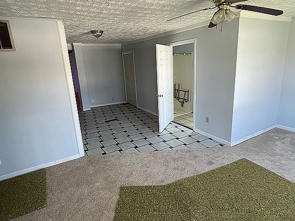 2nd image of 2923 Fitzwater Dr