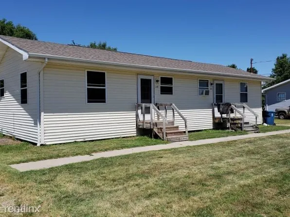 119 Hart St, Hartford, MI 49057