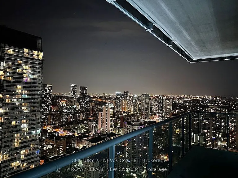 7 Grenville St #4605 — Photo 18