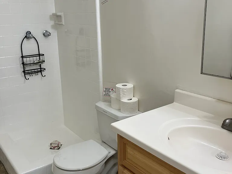 3911 Huron Ave #2 — Photo 8