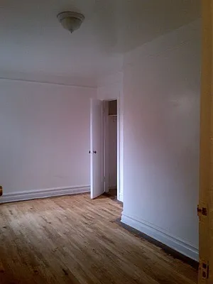 Rented by Michael Apfelbaum, LREB | media 4