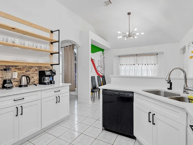 8222 Viny Ridge Dr — Photo 9
